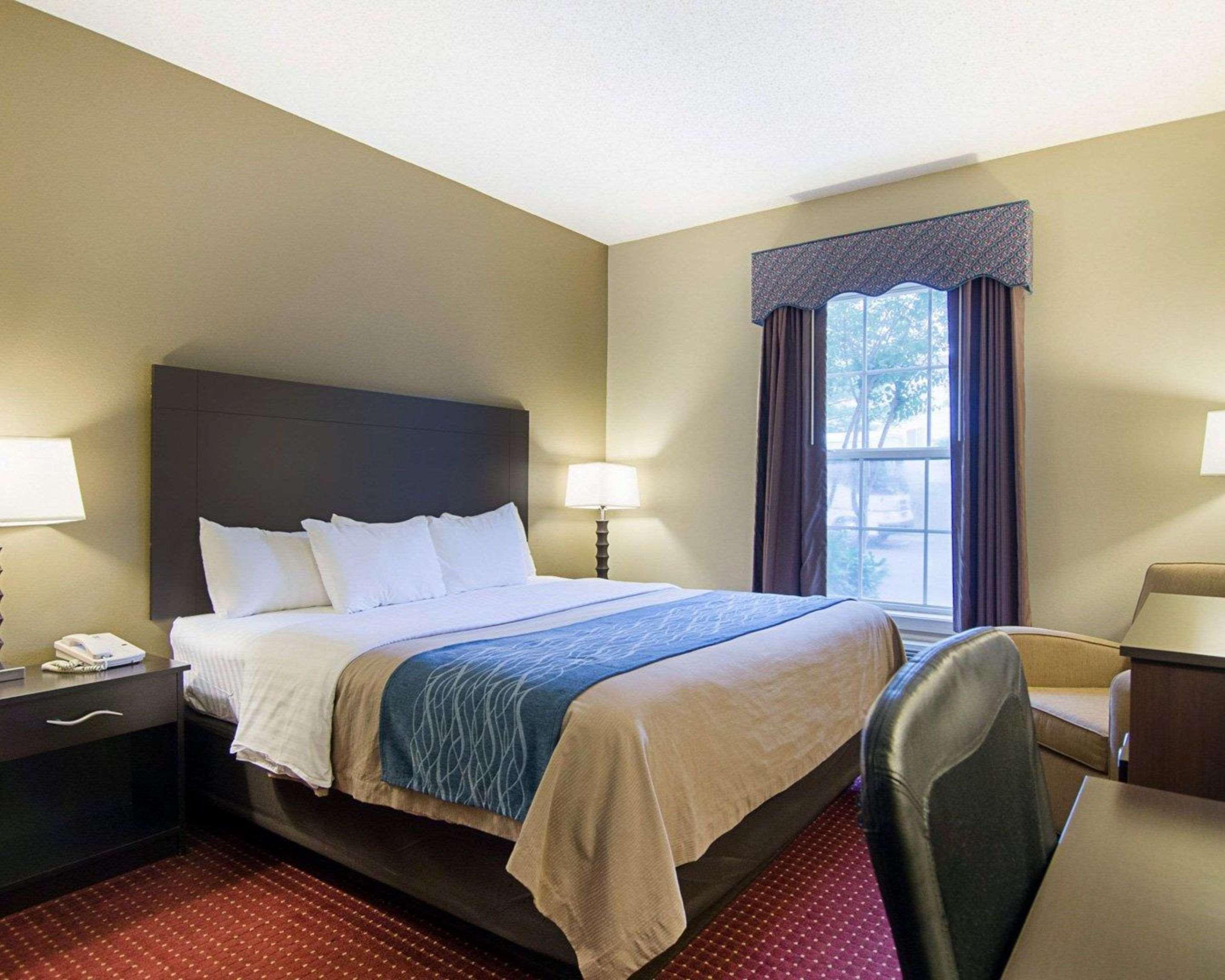 Quality Inn & Suites Little Rock West Экстерьер фото